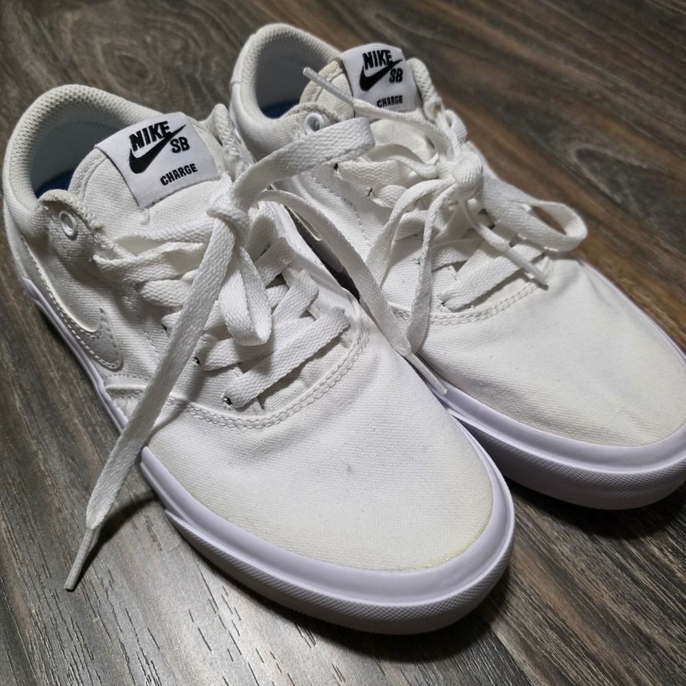 Nike SB Charge Canvas White White Sneakers CN5269-100 Womens 6.5